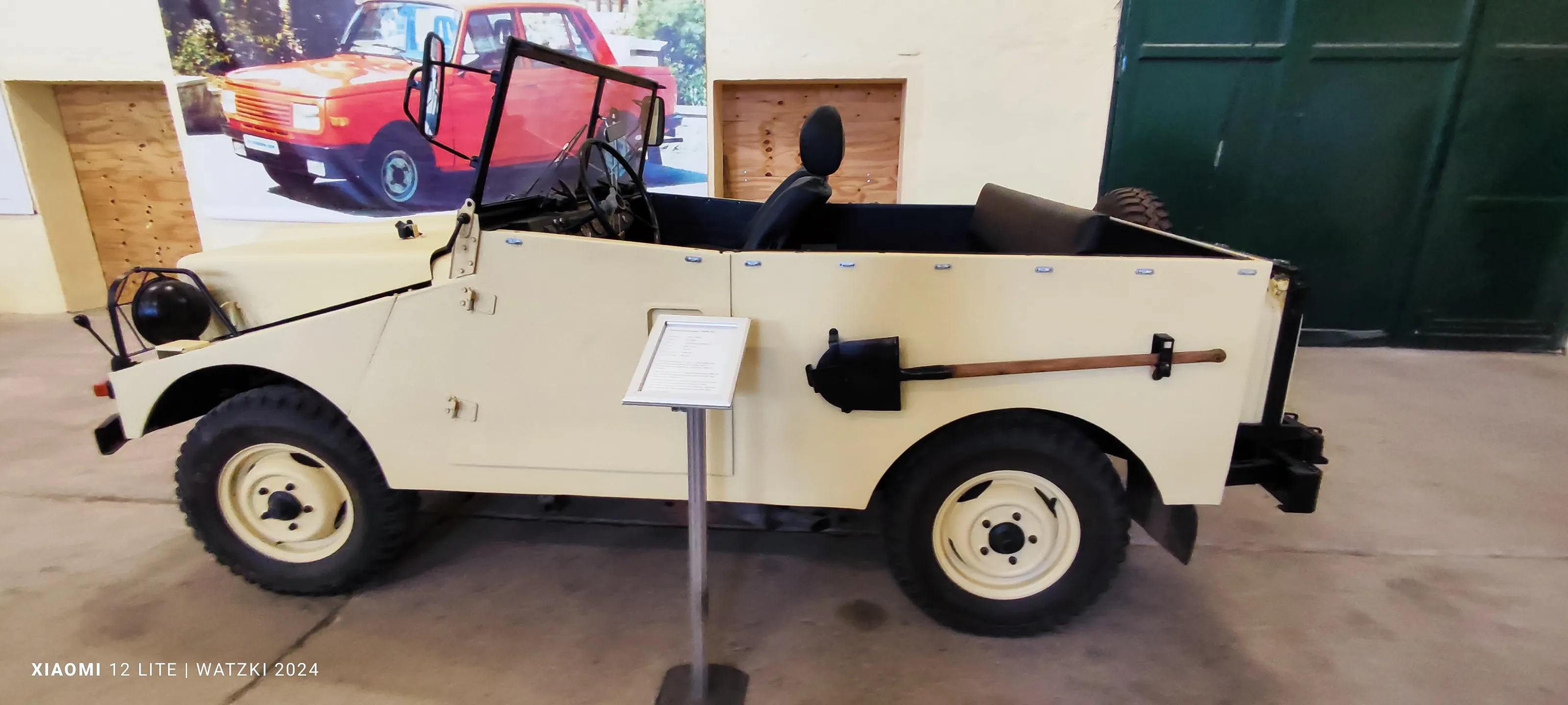 ./HeimatJubi/25_Heimatverein Vippachedelhausen im Klosmuseum_Fahrzeuge 2025_ergebnis.webp